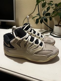 KD 18 Size 10.5