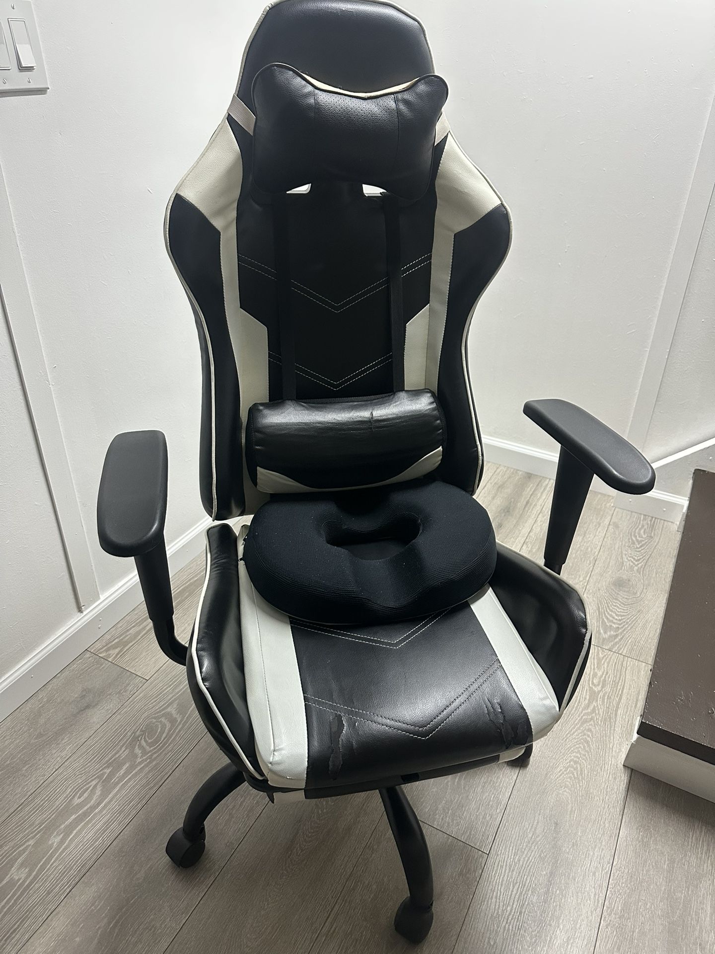 Gaming Chair (office/desk)