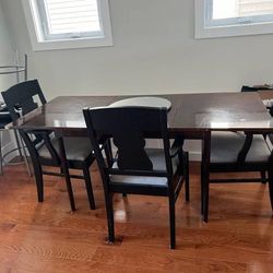 Dining Table with internal fold out leaves