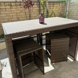 Outside Table With 6 Chairs 