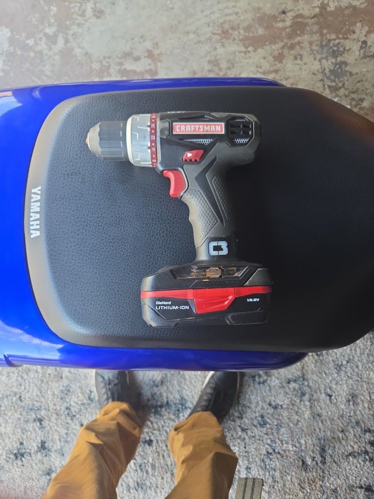 Craftsman 19.2v Drill Driver 