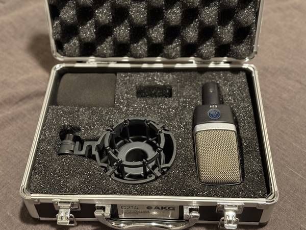 AKG C214 Professional Condenser Mic