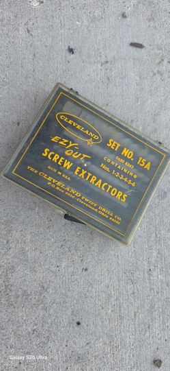 vintage Cleveland Twist Drill Co. Ezy-Out Screw Extractor Set No. 15A.
