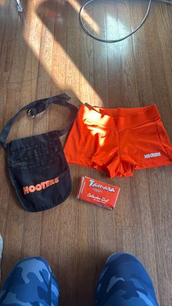 Hooters uniform (shorts, hosiery, apron