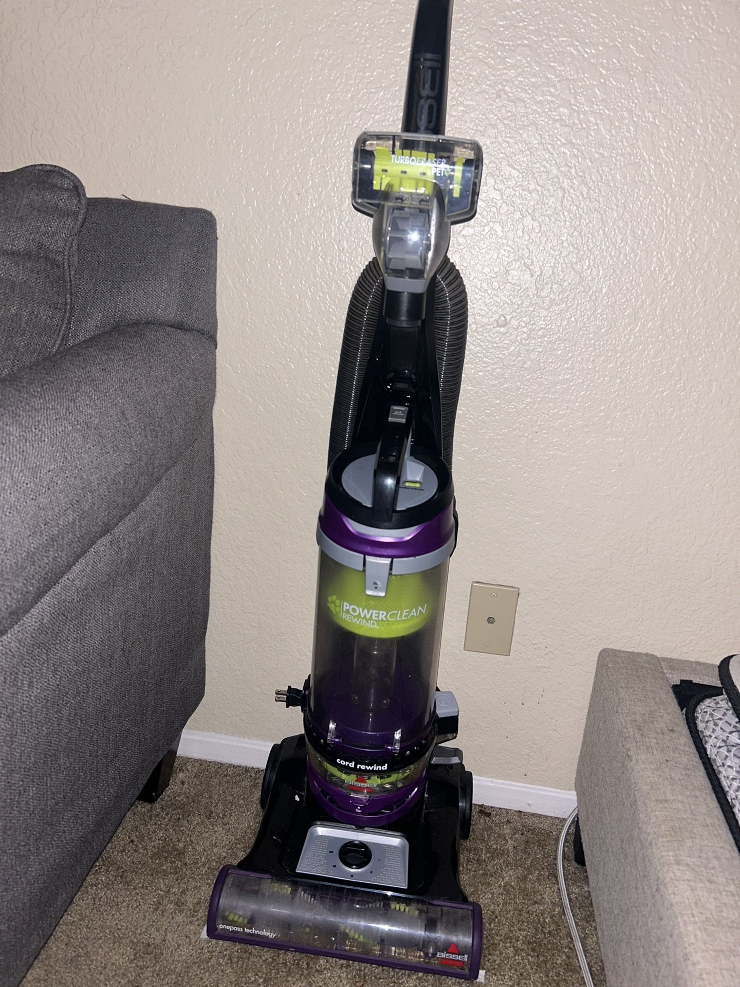 Bissell Power Clean Rewind Vacuum