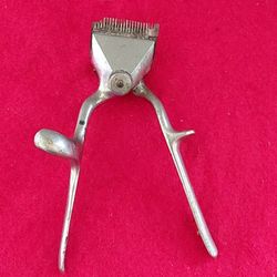 Barber Clippers....Antique 