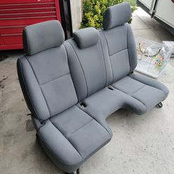 We Do Upholstery Work And Boats Cars And RV 