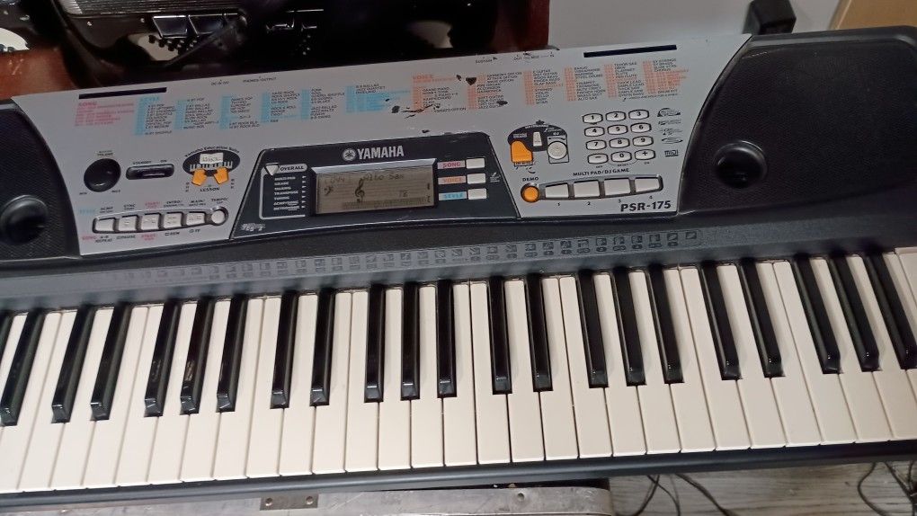 Yamaha. Teclado