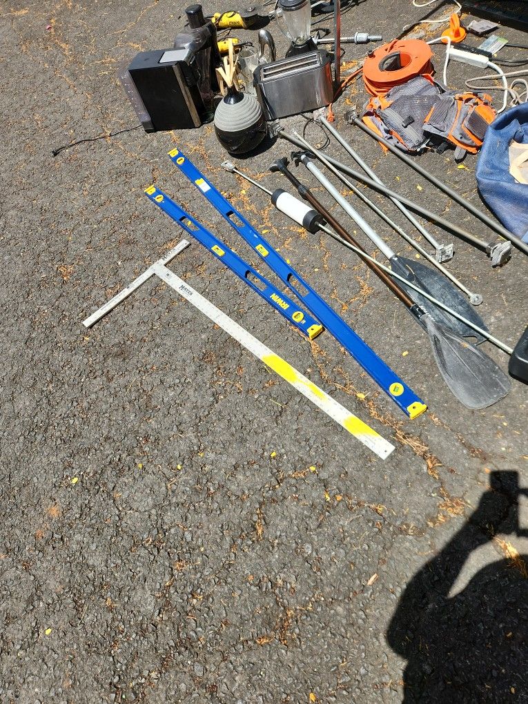 irwin levels 6ft and 4ft with 4ft mayes square 100$