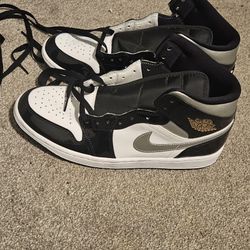 Jordan 1 Black