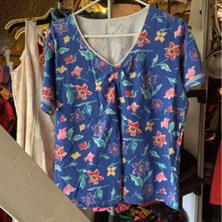 Blue Floral Top (size L )