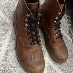 Red Wing Iron Rangers 8.5 8111