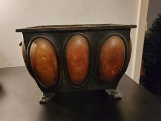 Metal container