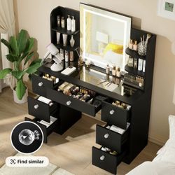 OG Price 200, vanity with 3 Lights 7 Drawers, Brand New