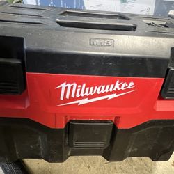 Milwaukee Vac