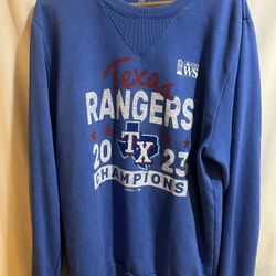 Texas Rangers Majestic Threads 2023 World Series Champion Men's Blue Long Sleeve Sweatshirt Size Large Used Good Condition $30 Meet Up In Irving @dfwg