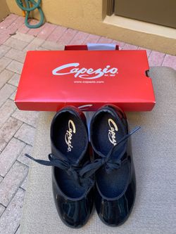 Capezio tap shoes for women.Patent leather. Size 8M.