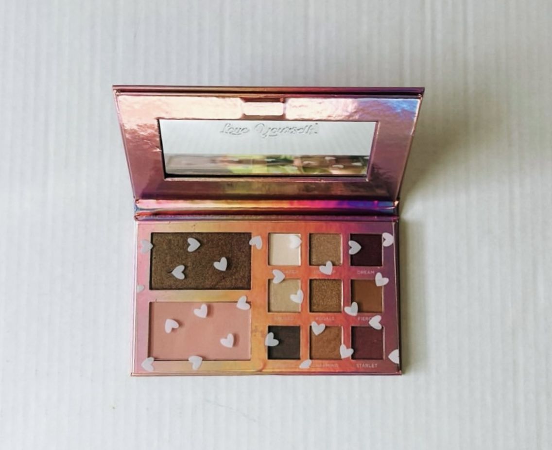 Love, Kenzie Beauty Be Your Own Beautiful Eye & Cheek Palette