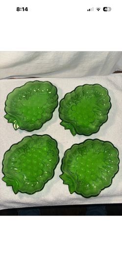 Hazel Atlas Glass Green Grape Cluster Candy Snack Dish Vintage Set 4