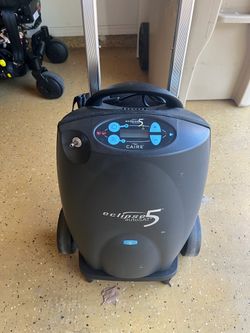 Caire SeQual Ecliose 5 portable concentrator