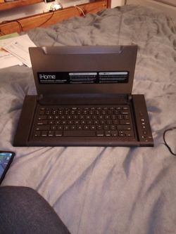 I-Home Bluetooth Keyboard +Wireless Speaker