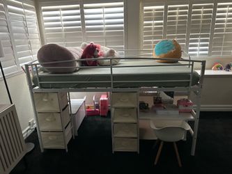 Twin size low loft bed for girls