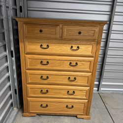 Wooden Dresser with 7 Drawers