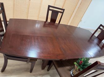 Solid Table  with 4 chairs