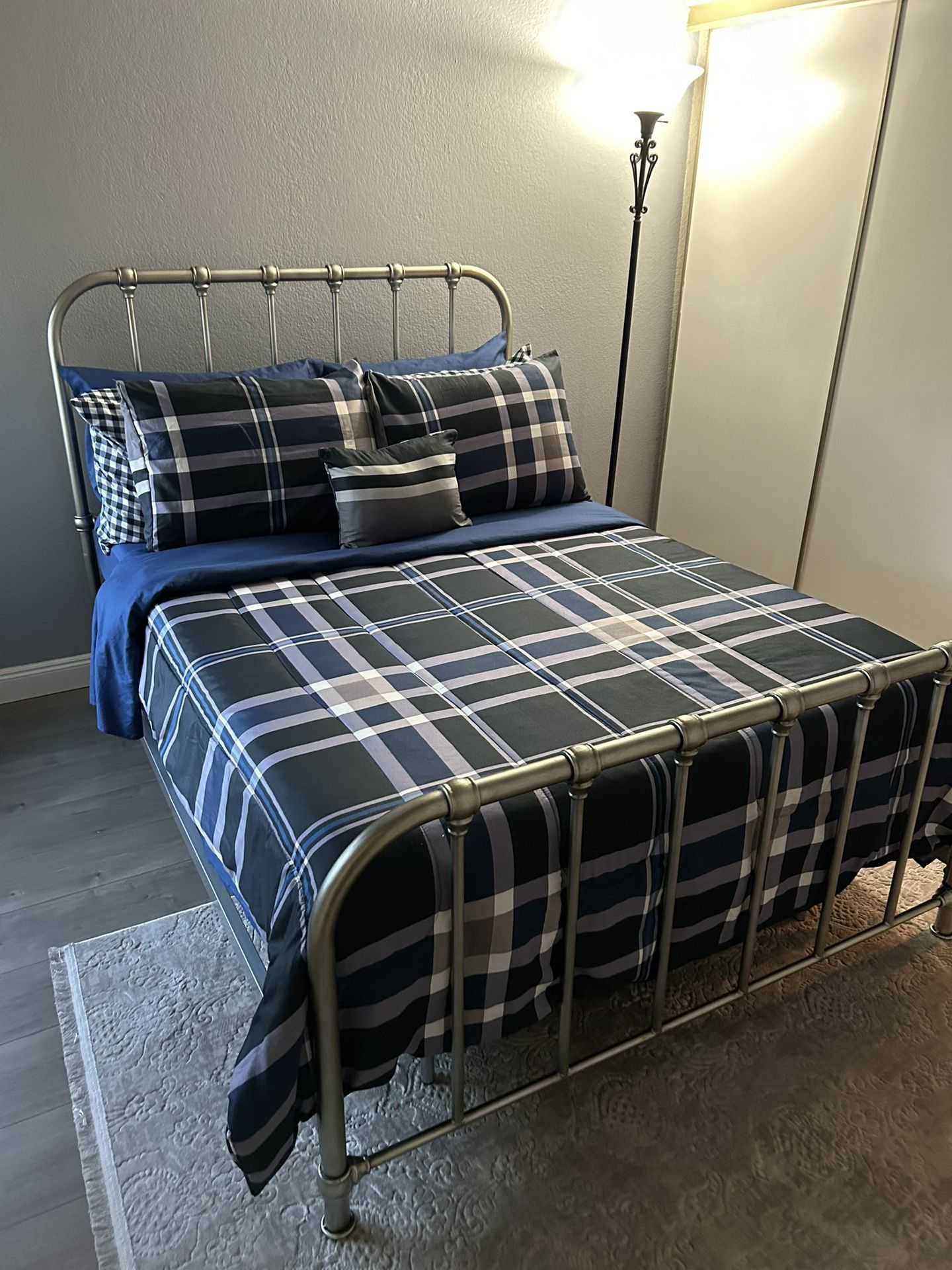Steel Frame Bed