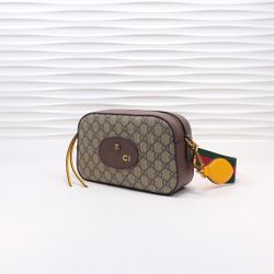 New size: 24x15x7.5 material, high-grade waterproof PVC with top of the line cowhide, strong retro style, decorated with exquisite tiger head hardware