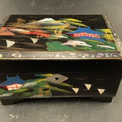VTG TILSO Japanese Jewelry Music Box (works) Hand Painted Black Lacquered Abalone Shell Inlay