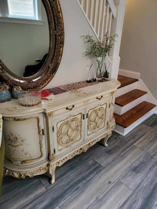 Nice Dresser & Mirrors For Sale