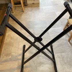 Keyboard Stand. Quik Lock 