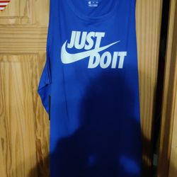 3 Nike XXL Shirts