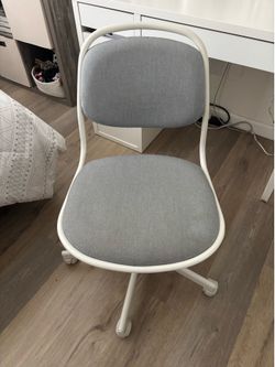 Desk chair