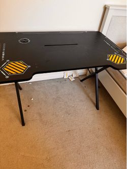 Gaming table