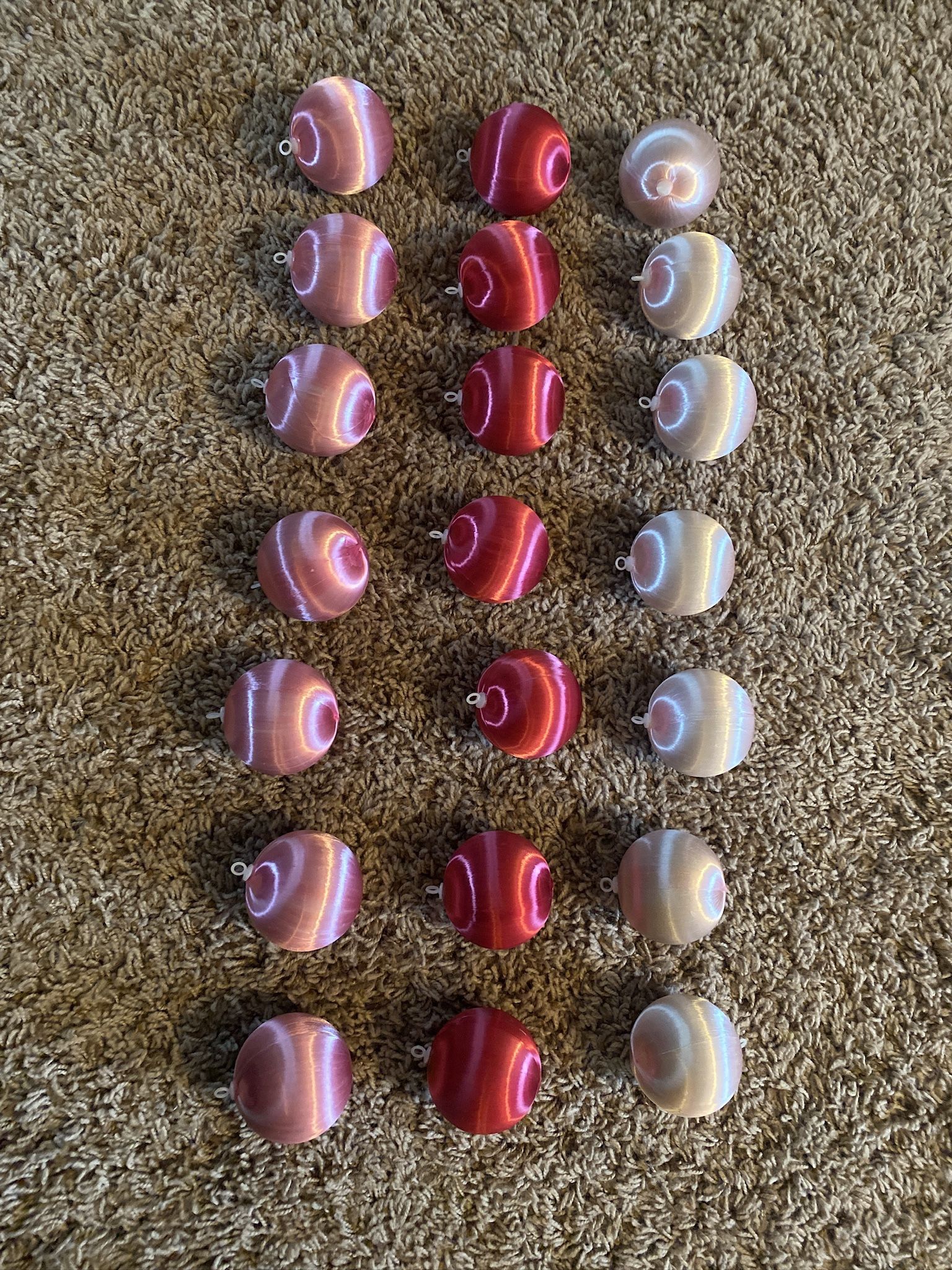 21 Vintage Satin Silk Thread Ball pink  unbreakable Ornaments 