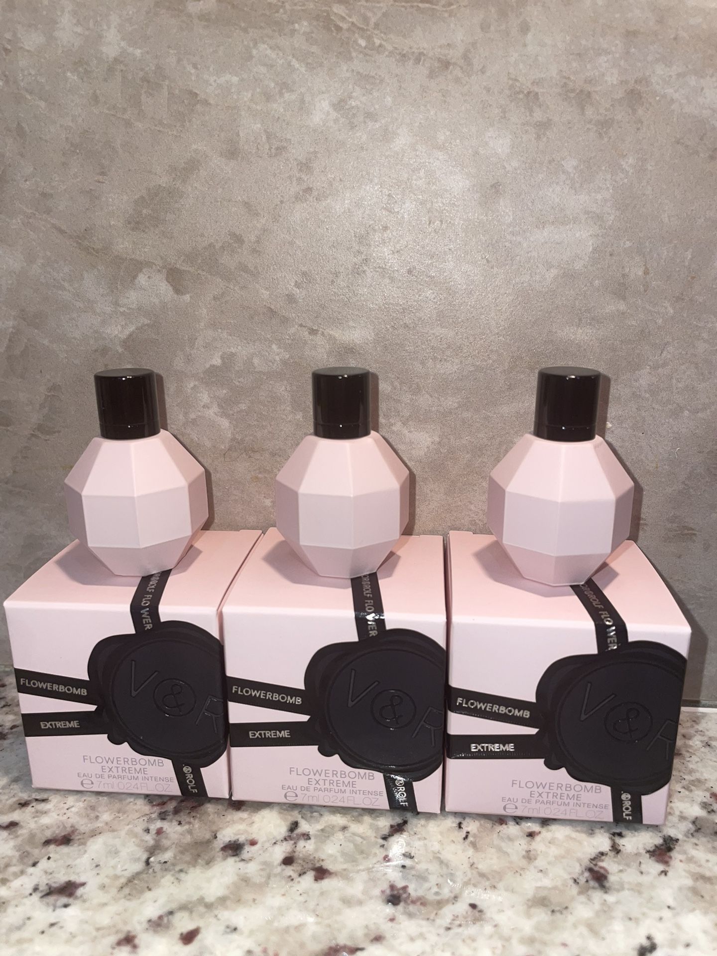FLOWER BOMB FRAGRANCE SET 3x MINI PERFUME