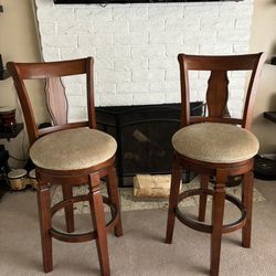 2 Barstools