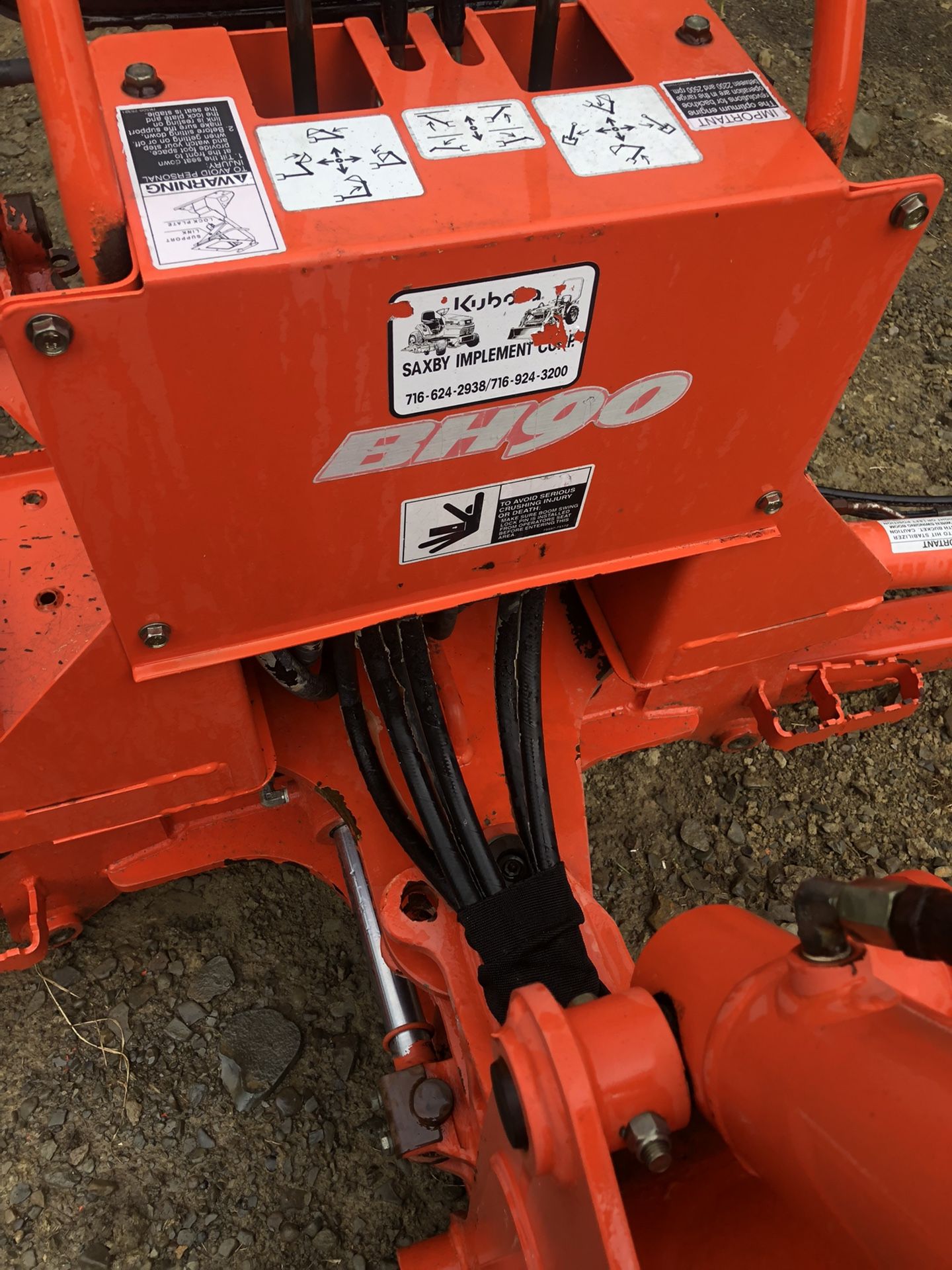 GENUINE KUBOTA BH90 BACKHOE ATTACHMENT ONLY 3500 READ WHOLE AD for