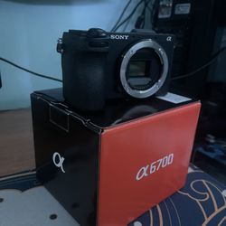Sony A6700