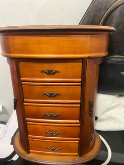 Mini cabinet