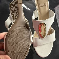Shoe.