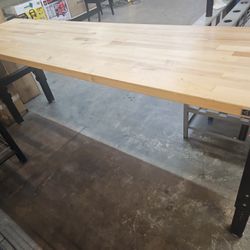 8 foot gladiator workbench. With adjustable legs.