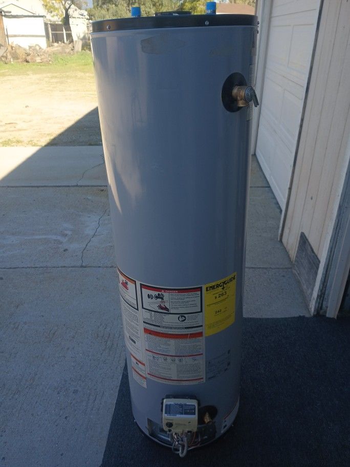 Water Heater 40 Gallons