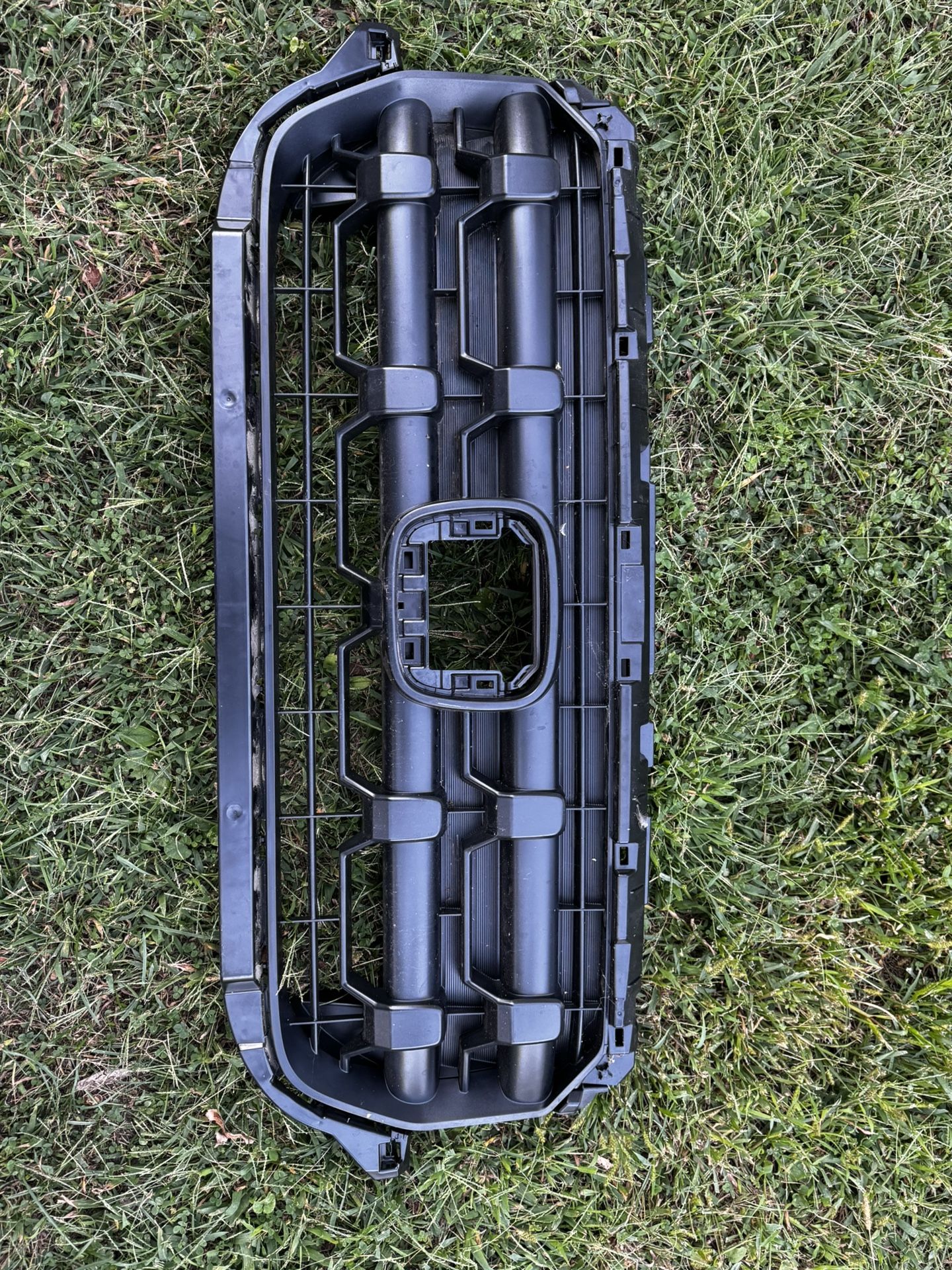 Honda Ridgeline Grille