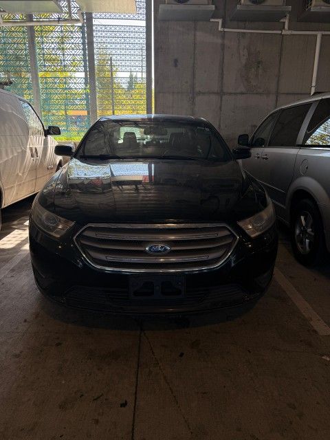 2014 Ford Taurus