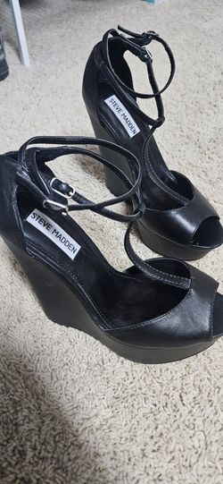 Steve Madden Wedges