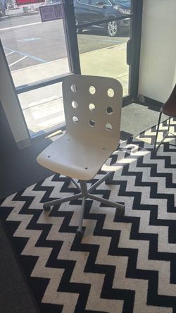 4 chairs