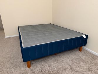 Zinus Full Size Bed Frame (almost like new)